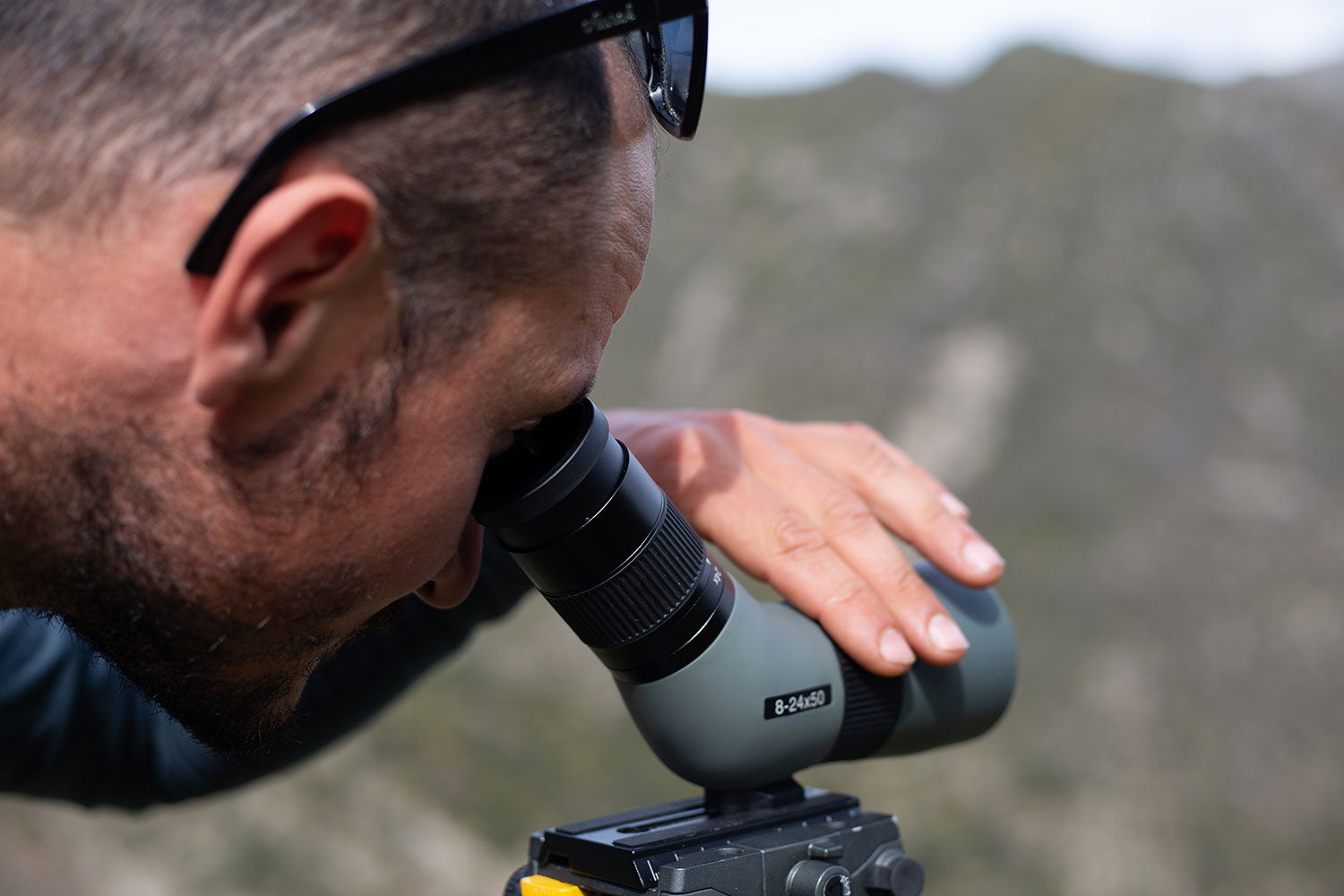 Spotting scope URIKAN U-TRAIL 8-24X50 